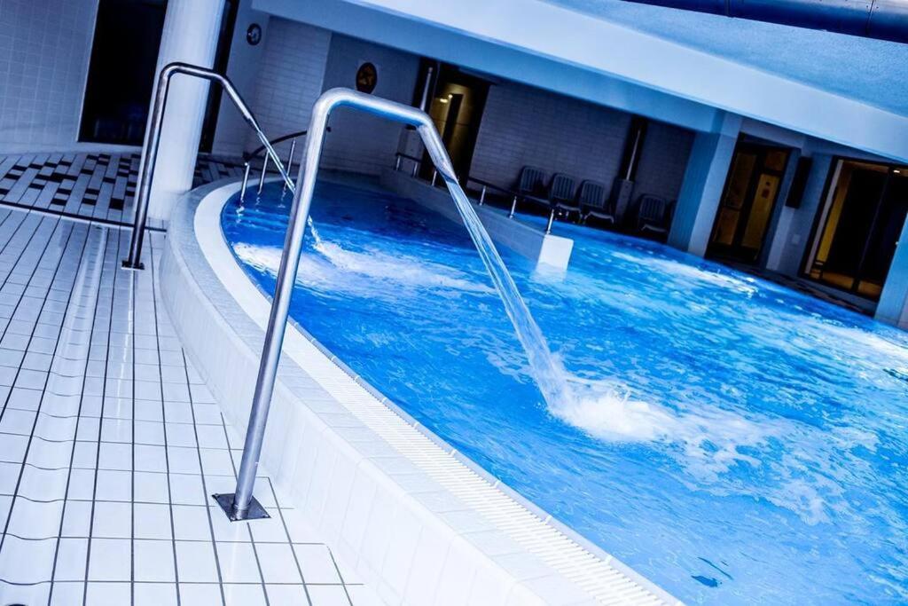 Premium For Old Town & Jewish Quarter - Balcony Pool Onsite Apartament *