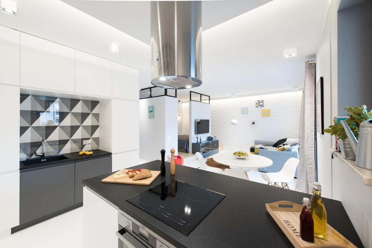Premium For Old Town & Jewish Quarter - Balcony Pool Onsite Apartament *