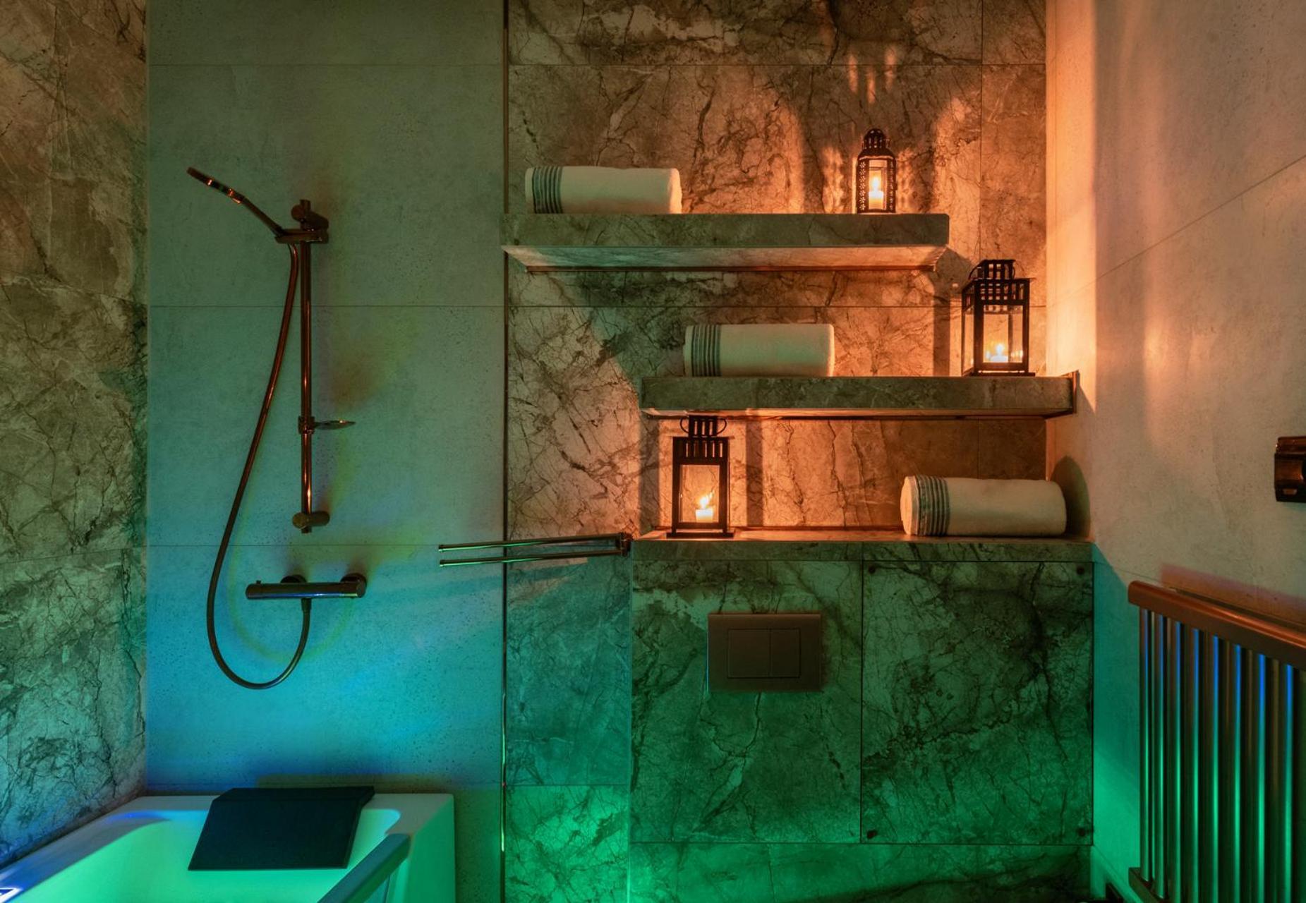 Premium For Old Town & Jewish Quarter - Balcony Pool Onsite Kraków
